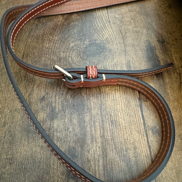 Dooney & Bourke red and cream plaid crossbody. Gently used - Picture 5 of 9